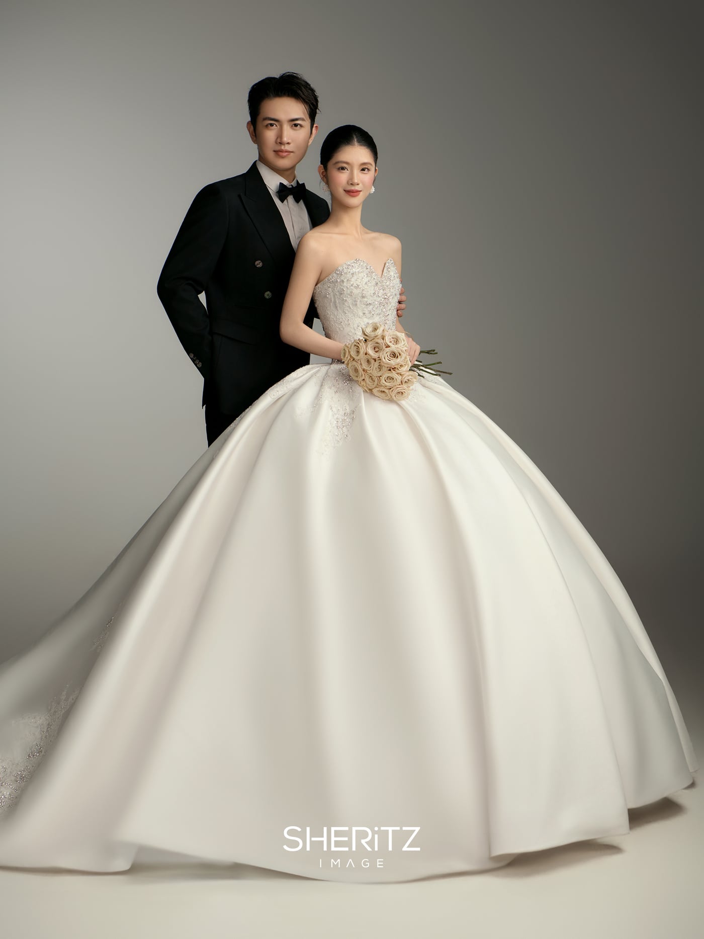 大婚肖像 · 韩先生 & 秋女士 · 婚纱摄影 9