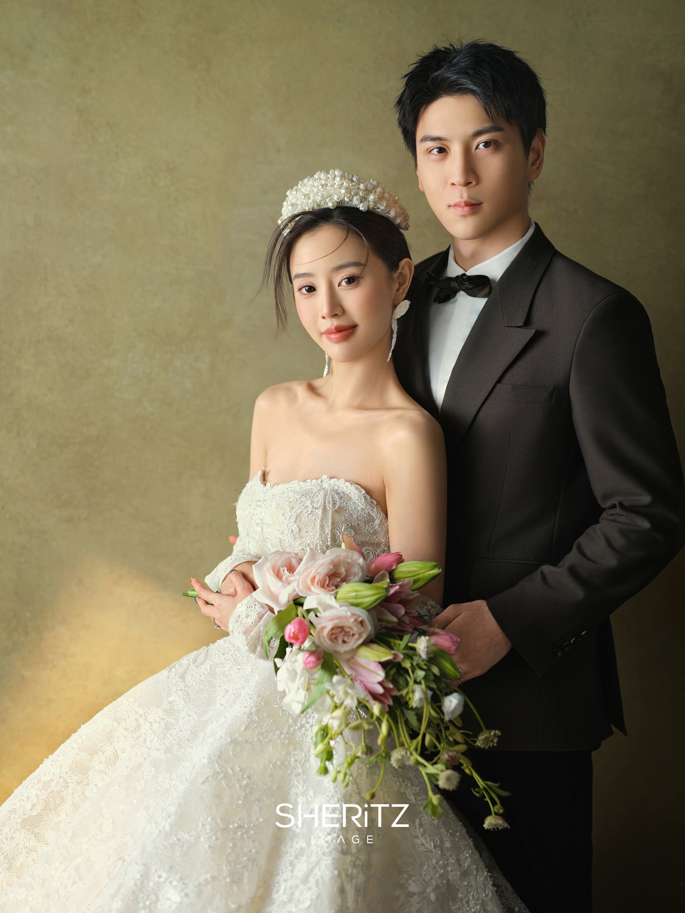 复古油画 · 周先生 & 许小姐 · 婚纱摄影 1