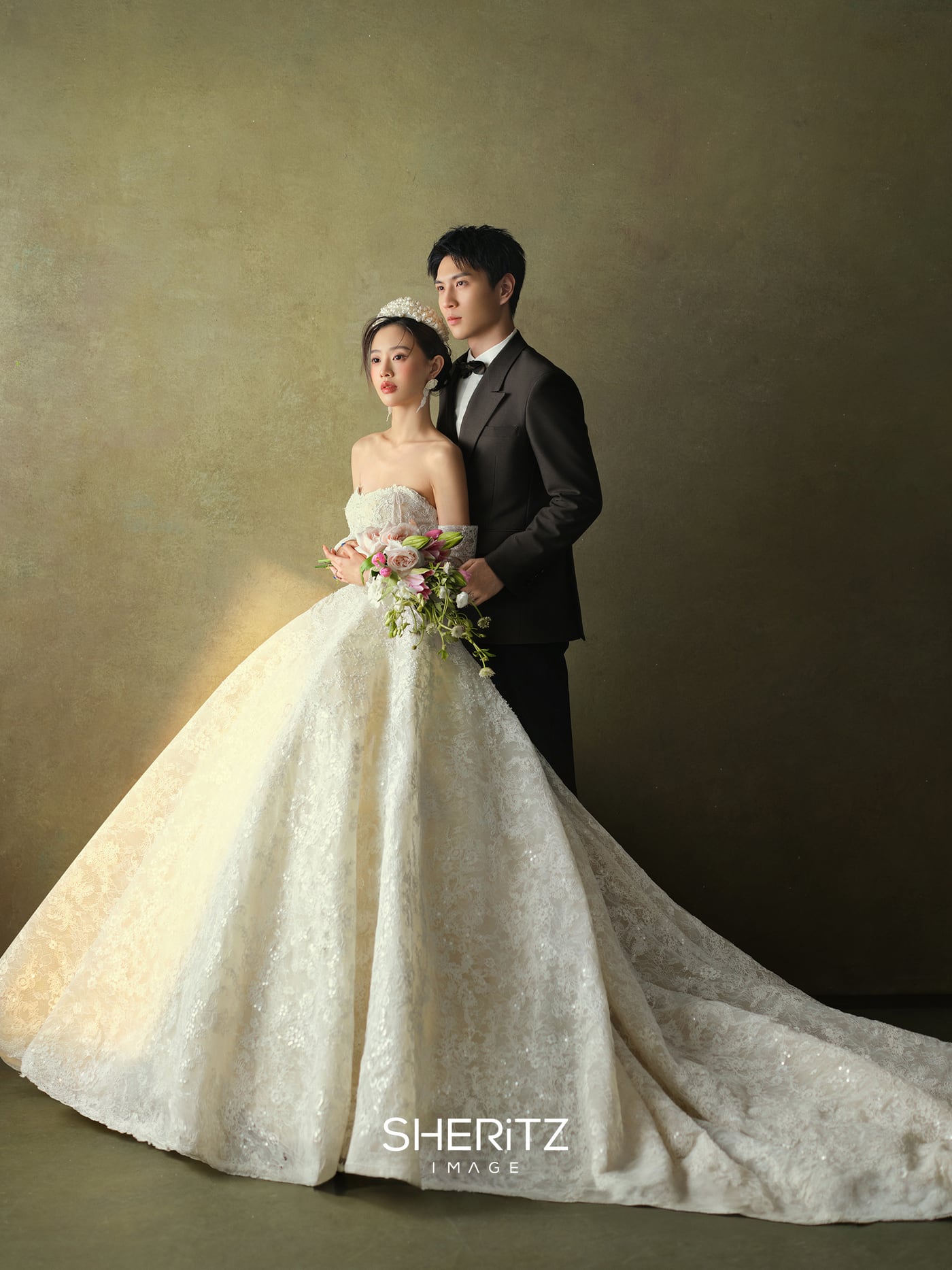 复古油画 · 周先生 & 许小姐 · 婚纱摄影 2